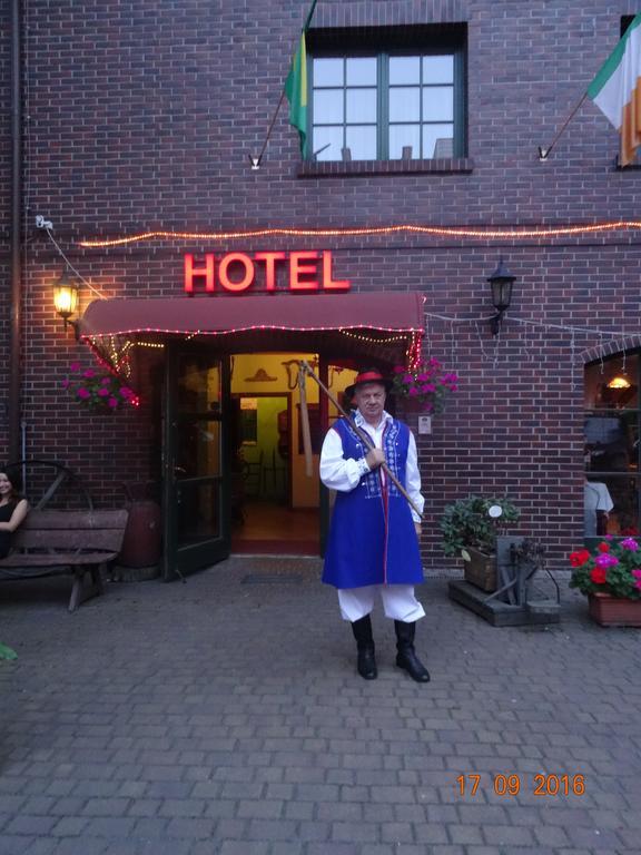 Hotel Spichlerz 斯塔加德什切青 外观 照片